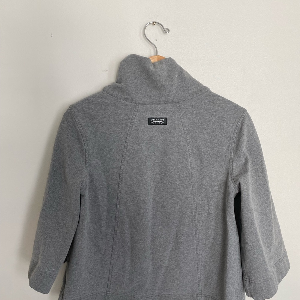 Lululemon zip up top - Picture 2 of 2